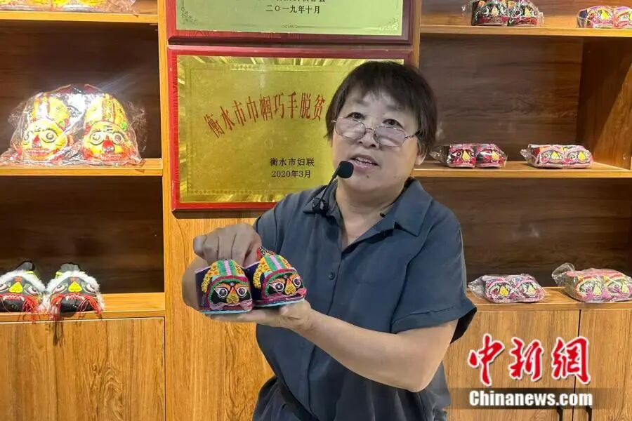 ����ý���߻��㿴��졿һ˫��ͷЬ�������������������Ŵӡ����ء������ڴ���